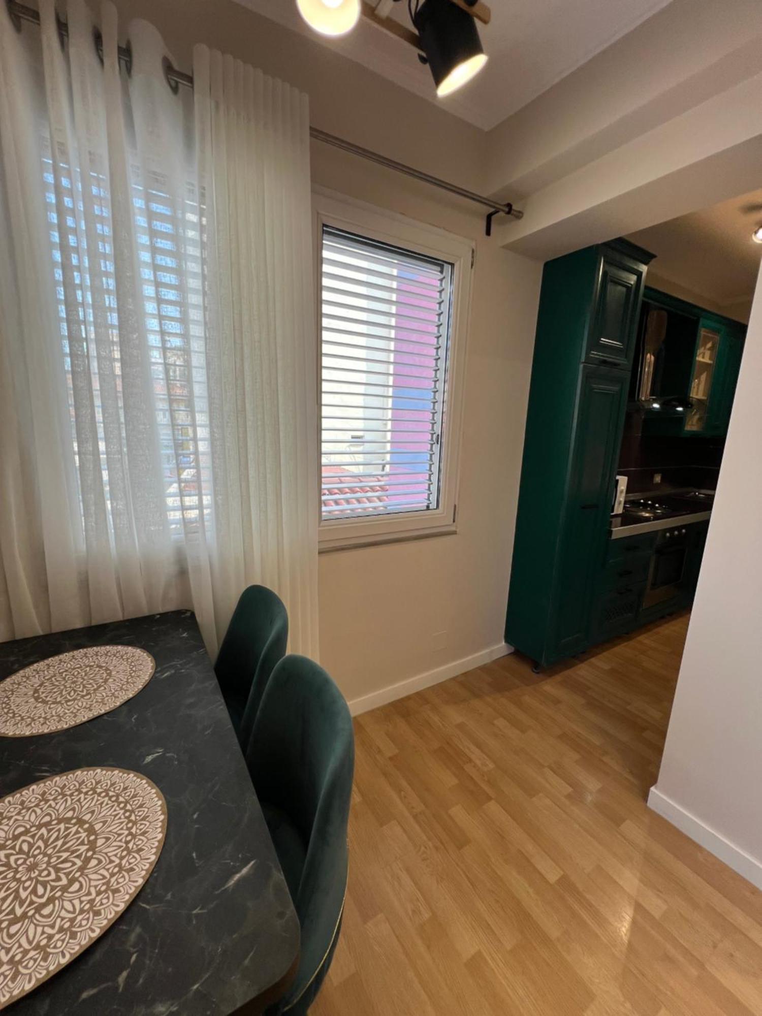 Leti Pazari I Ri Apartment